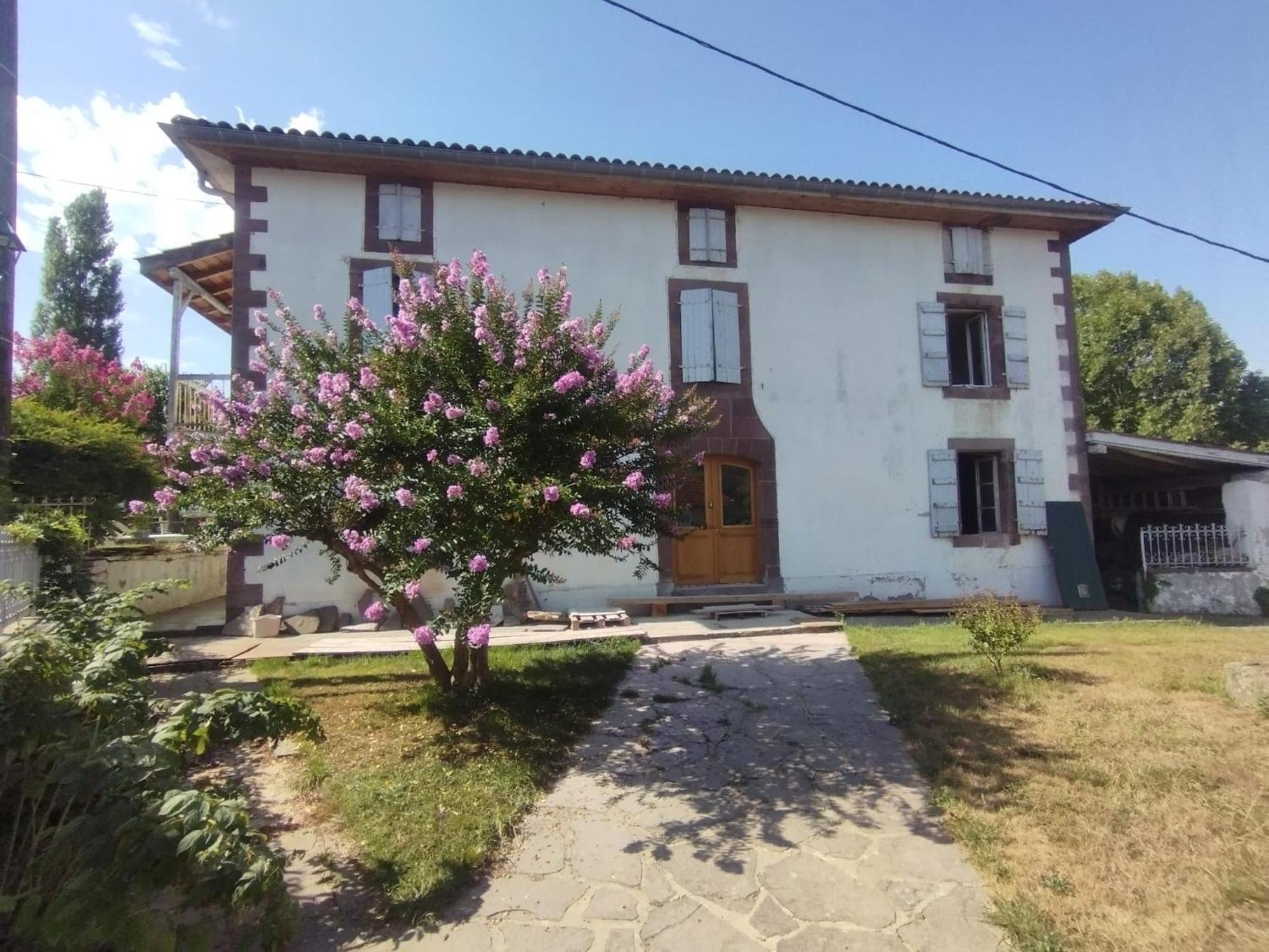 Maison D'Hotes Larraldia Uhart-Cize Εξωτερικό φωτογραφία