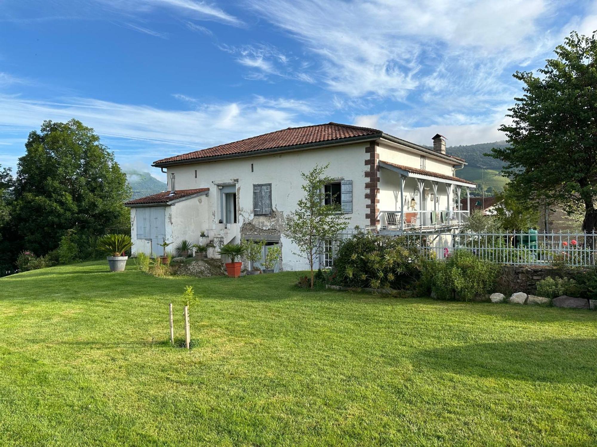 Maison D'Hotes Larraldia Uhart-Cize Εξωτερικό φωτογραφία